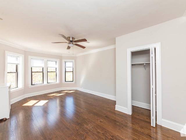 2 BR, 1 BA Apartment 5075 North Wolcott, Chicago, IL 60640