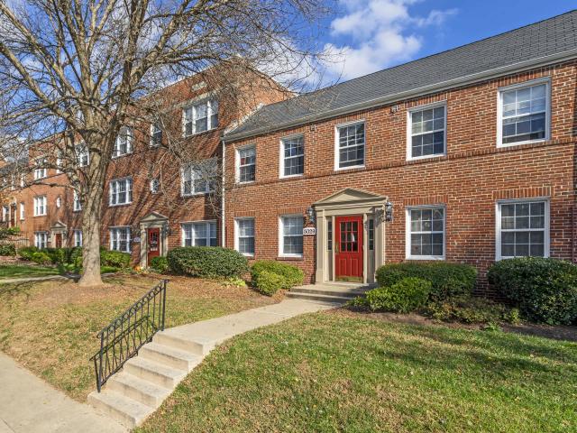 2 BR, 1 BA Apartment 5079 Bradley Boulevard Unit 5055 6, Chevy Chase, MD 20815