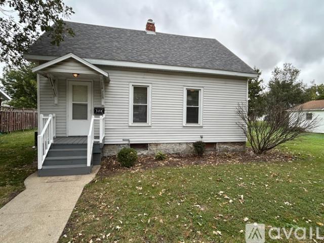 2 BR, 1 BA Apartment 508 W Pine St, Fairbury, IL 61739