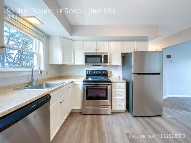 2 BR, 1 BA Apartment 50 New Plainville Road, New Bedford, MA 02745