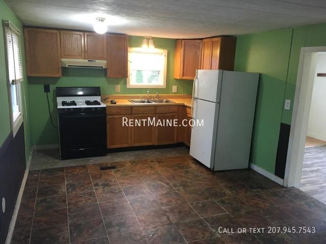 2 BR, 1 BA Apartment 50 Hill St, Eddington, ME 04428
