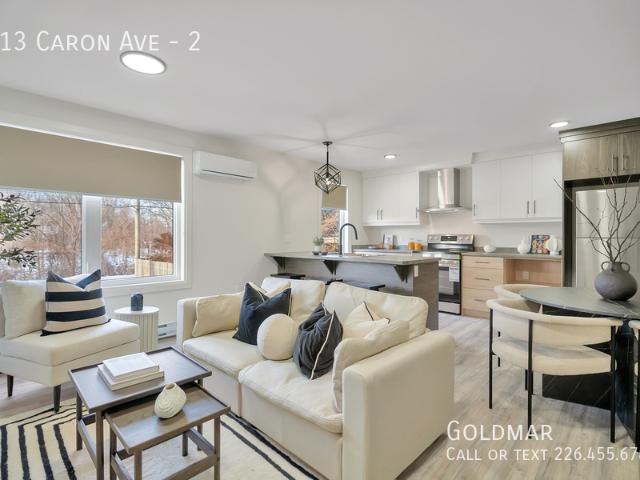 2 BR, 1 BA Apartment 513 Caron Ave, Windsor, ON N9A5B5