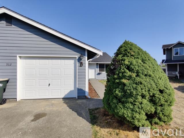 2 BR, 1 BA Apartment 5112 Wilshire Ct SE, Unit B, Lacey, WA 98503