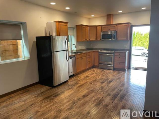 2 BR, 1 BA Apartment 514 13 Th St, Unit 101A, Bellingham, WA 98225