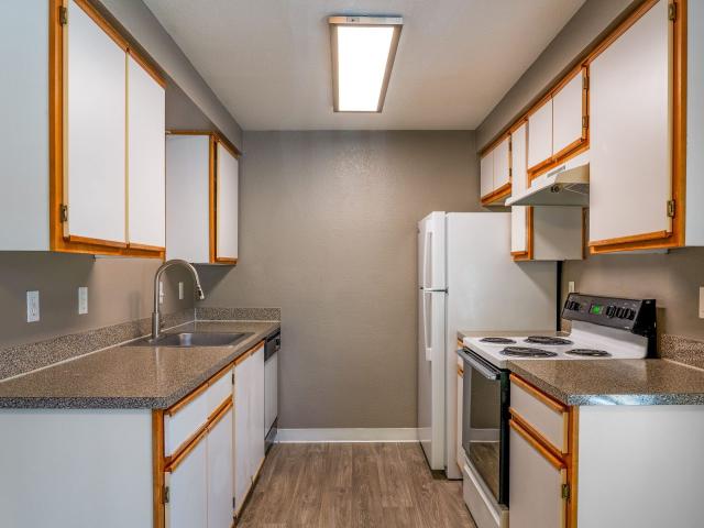 2 BR, 1 BA Apartment 518 SW 257th St Unit 24, Troutdale, OR 97060