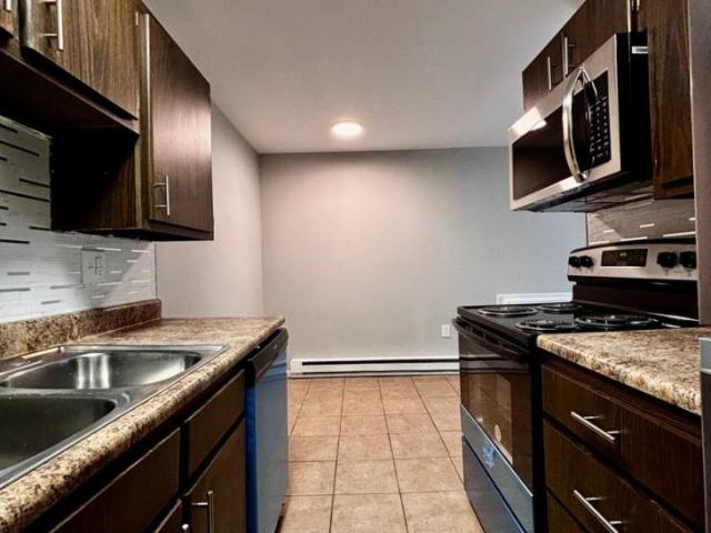2 BR, 1 BA Apartment 519 South Main Street Unit 519 Apt 10, Englewood, OH 45322