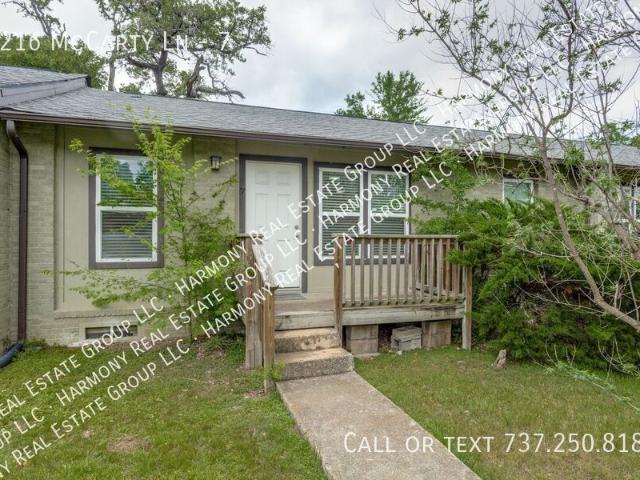 2 BR, 1 BA Apartment 5216 McCarty Ln, Austin, TX 78749