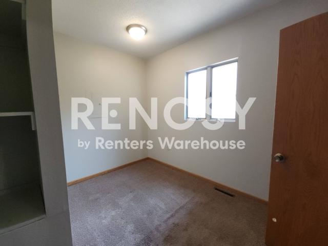 2 BR, 1 BA Apartment 521 Main St Plum City, WI 54761