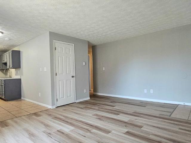 2 BR, 1 BA Apartment 521 South Main Street, Apt 1 Unit 521 Apt 13, Englewood, OH 45322