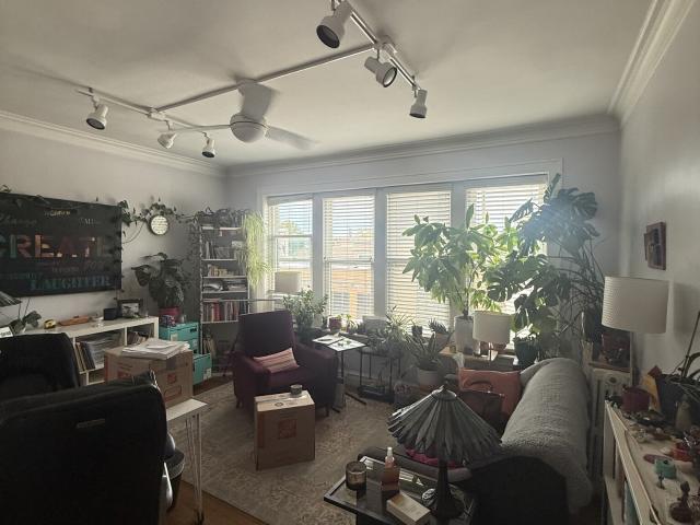 2 BR, 1 BA Apartment 522 W Burlington Ave, La Grange, IL 60525
