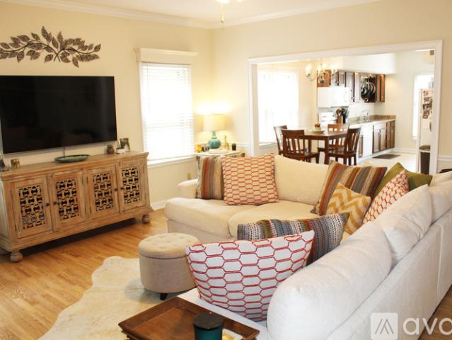 2 BR, 1 BA Apartment 522 Summitt Street, Unit 2, Memphis, TN 38104