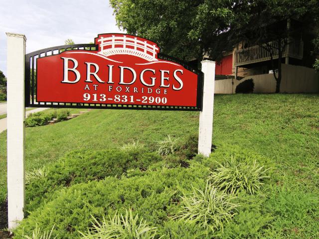 2 BR, 1 BA Apartment 5250 Foxridge Drive Unit 6875513A, Mission, KS 66202
