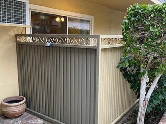 2 BR, 1 BA Apartment 5255 Satsuma Avenue, Unit 2, Los Angeles, CA 91601