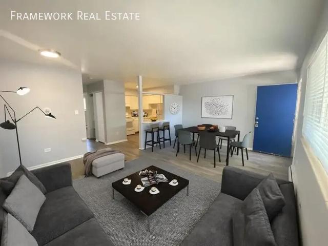 2 BR, 1 BA Apartment 5275 W 1st Avenue, Lakewood, CO 80226