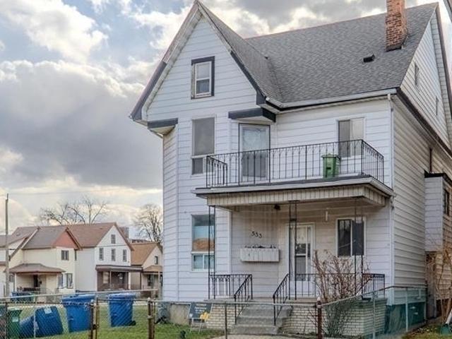 2 BR, 1 BA Apartment 533 Church Street, Windsor, ON N9A 4T2