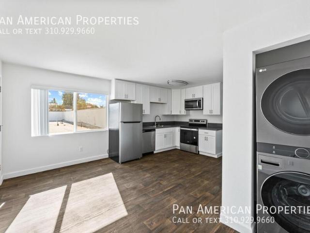 2 BR, 1 BA Apartment 533 E. Washington Ave Santa Ana, CA 92701