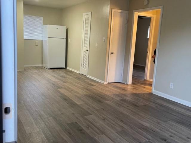 2 BR, 1 BA Apartment 5302 Hershe Street Unit 3 5314 10, Houston, TX 77020