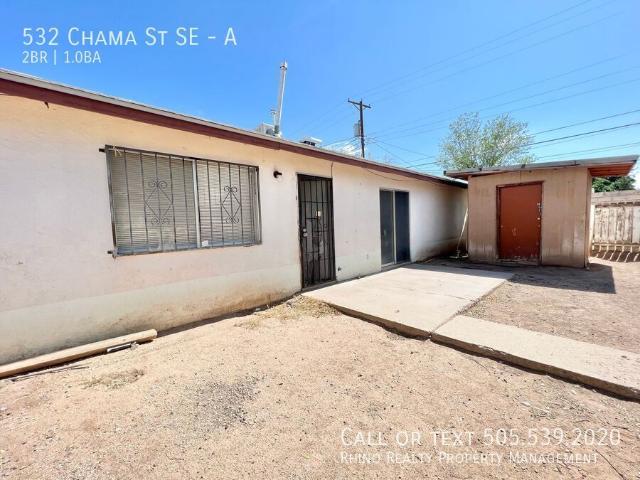 2 BR, 1 BA Apartment 532 Chama St SE, Albuquerque, NM 87108