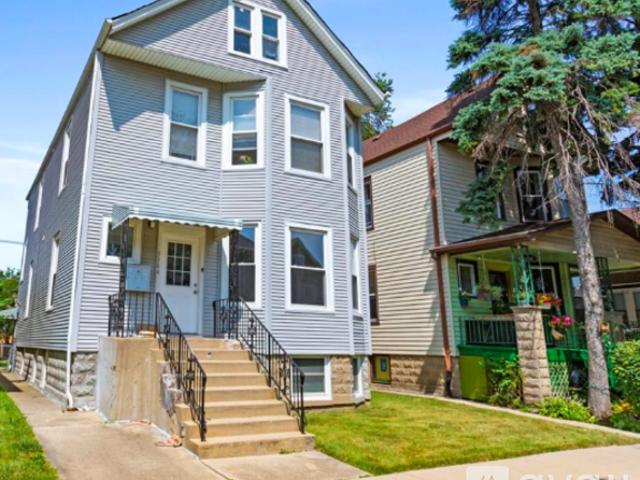 2 BR, 1 BA Apartment 5344 W Eddy St, Unit 1, Chicago, IL 60641