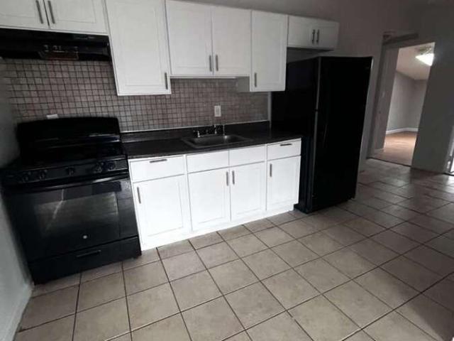 2 BR, 1 BA Apartment 53 Glenwood Ave, Yonkers, NY 10701
