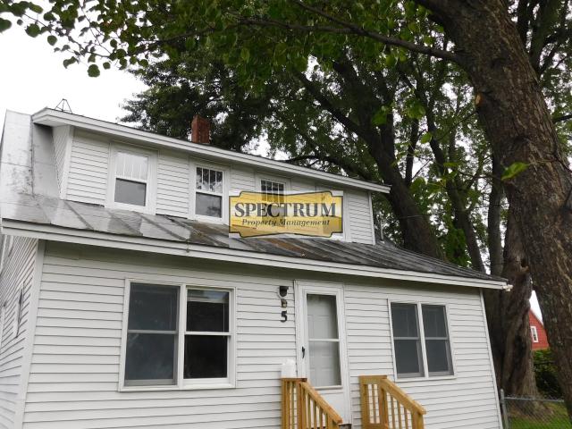 2 BR, 1 BA Apartment 5 So Garand, Winslow, ME 04901