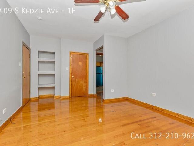 2 BR, 1 BA Apartment 6409 S Kedzie Ave, Chicago, IL 60629
