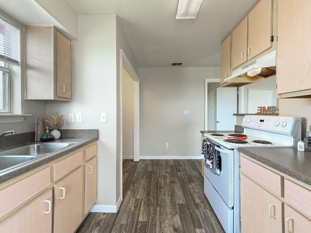 2 BR, 1 BA Apartment 640 S Highway 77 Unit 0102, Robstown, TX 78380
