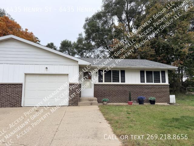 2 BR, 1 BA Apartment 6435 Henry St, Allendale, MI 49401