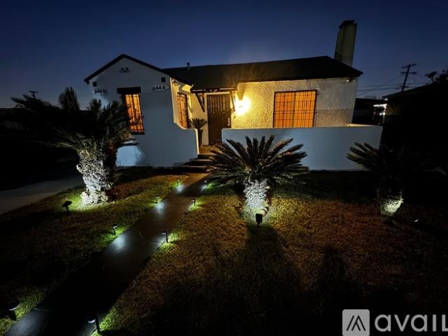2 BR, 1 BA Apartment 644 E 118th Pl, Unit #A, Los Angeles, CA 90059