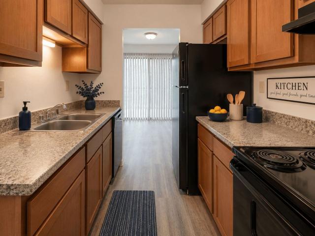 2 BR, 1 BA Apartment 6475 Excalibur Ct Unit 4862C, Indianapolis, IN 46268