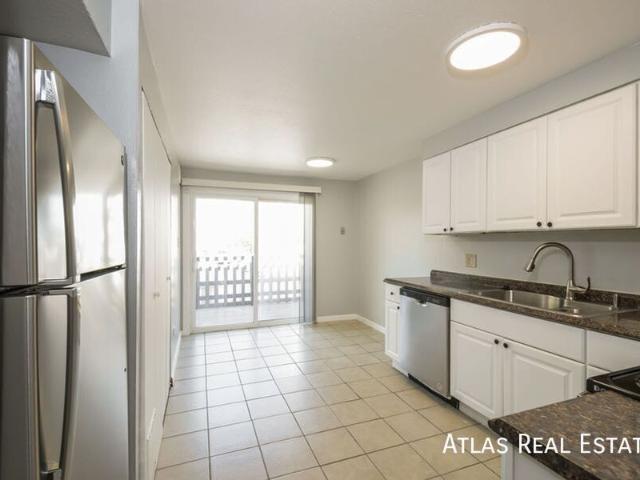 2 BR, 1 BA Apartment 6484 W 13th Avenue, Lakewood, CO 80214