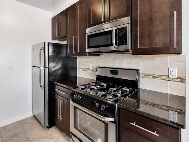 2 BR, 1 BA Apartment 64 Park Ave Unit B11, Bloomfield, NJ 07003