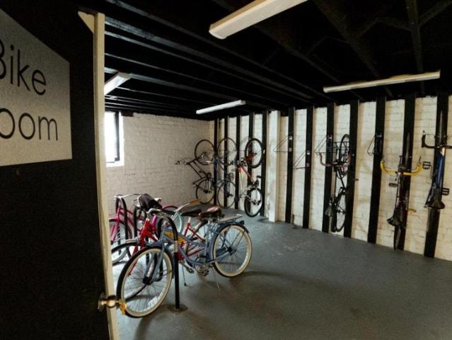 2 BR, 1 BA Apartment 658 East 11th Street Unit 1112 106, Indianapolis, IN 46202