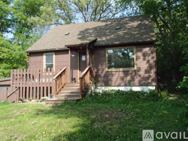 2 BR, 1 BA Apartment 658 Keller Ave N, Amery, WI 54001