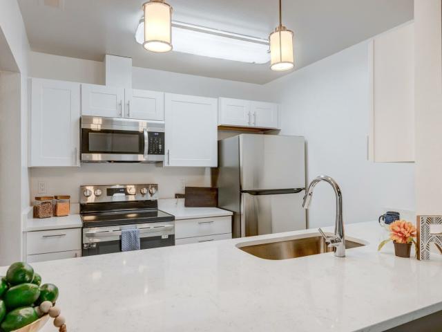 2 BR, 1 BA Apartment 663 East State Street Unit I 727 204, Eagle, ID 83616
