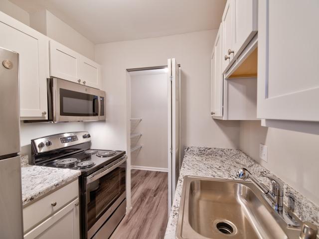 2 BR, 1 BA Apartment 6600 North Sidney Place Unit 724 108, Milwaukee, WI 53209