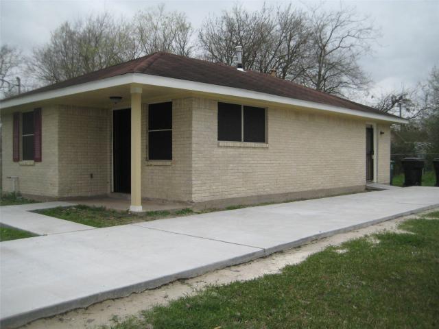 2 BR, 1 BA Apartment 6601 Nielan Street, Houston, TX 77028