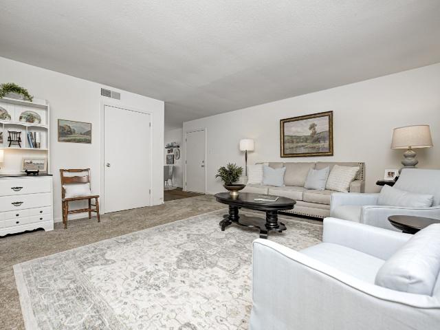 2 BR, 1 BA Apartment 6789 South East Street Unit 12 678 4, Indianapolis, IN 46227