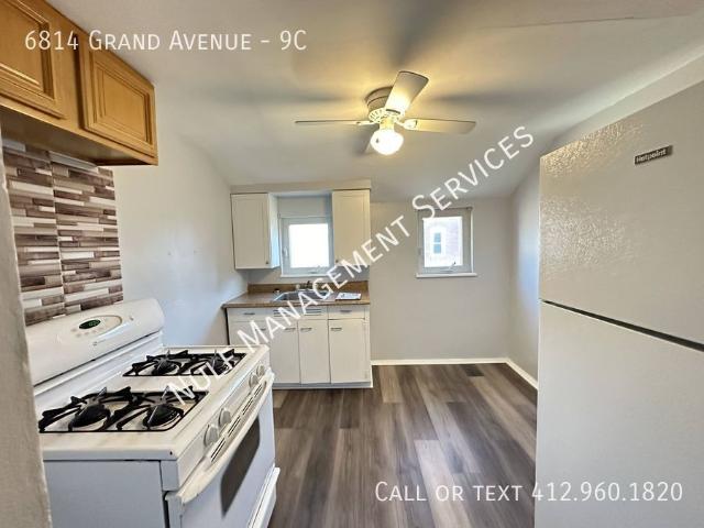2 BR, 1 BA Apartment 6814 Grand Avenue, Neville, PA 15225