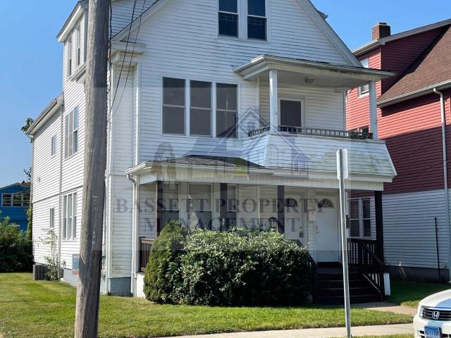 2 BR, 1 BA Apartment 68 Church Street 3rd Flr, Hamden, CT 06514