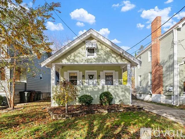 2 BR, 1 BA Apartment 6904 Bramble Avenue, Cincinnati, OH 45227