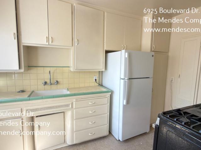 2 BR, 1 BA Apartment 6925 Boulevard Dr, La Mesa, CA 91941