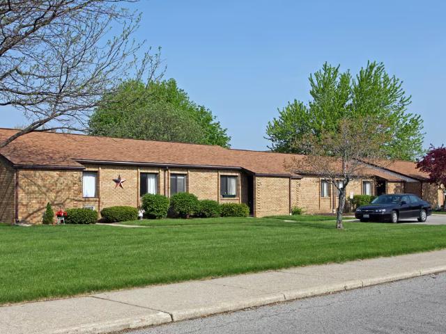 2 BR, 1 BA Apartment 69 E Smiley Avenue, Shelby, OH 44875