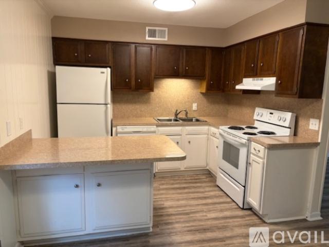 2 BR, 1 BA Apartment 600 Mt Sylvan St, Unit 2, Lindale, TX 75771