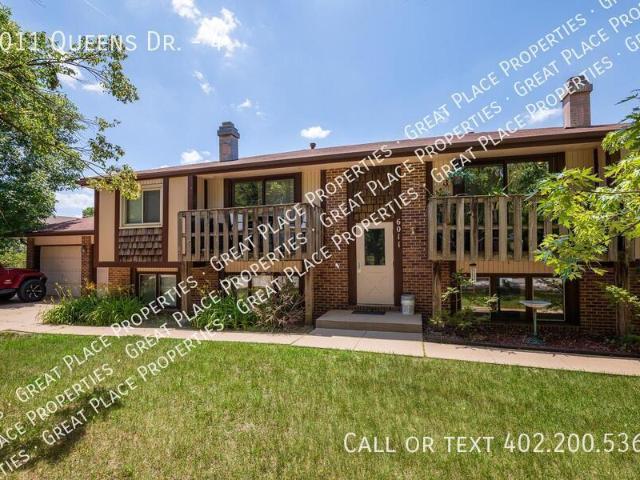2 BR, 1 BA Apartment 6011 Queens Dr Lincoln, NE 68516
