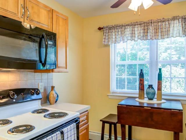 2 BR, 1 BA Apartment 601 Park Street Unit 11M, Bordentown, NJ 08505