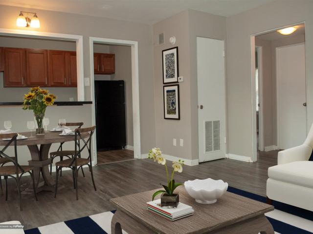 2 BR, 1 BA Apartment 6046 E 21st Street, Suite 1B Management Office Unit 3038 1C, Indianapolis, IN 46219