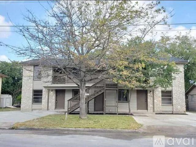 2 BR, 1 BA Apartment 605 W Byrd Blvd, Unit #2, Universal City, TX 78148