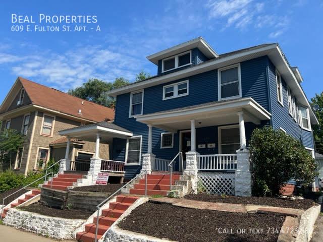 2 BR, 1 BA Apartment 609 E. Fulton St. Apt Grand Rapids, MI 49503