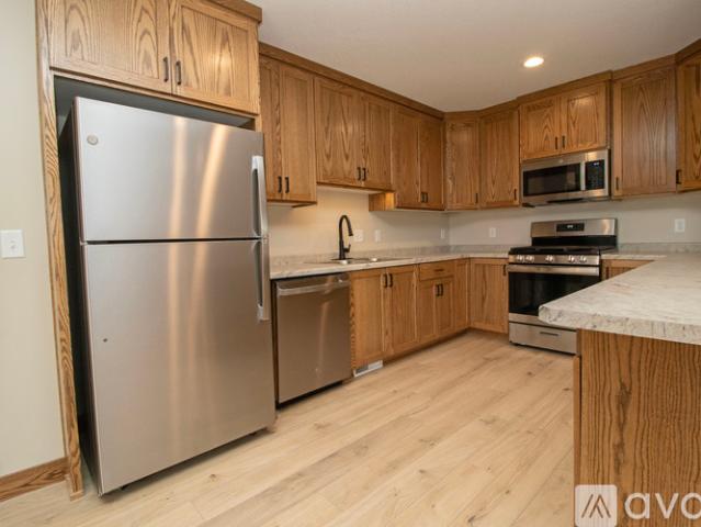2 BR, 1 BA Apartment 610 Martin Ave, Unit 2A, Big Lake, MN 55309